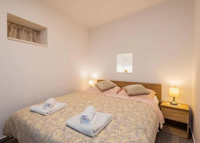 Bozena\'S Studio Apartment
